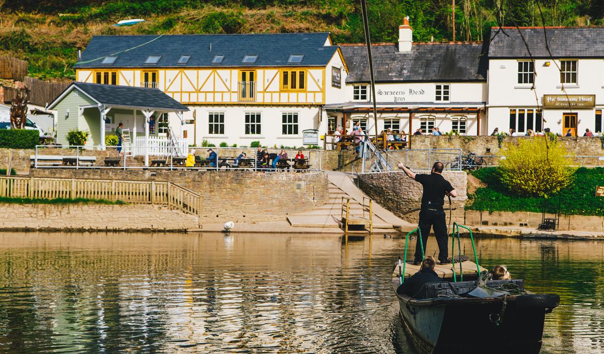 Saracens Head Pub and Hand Ferry